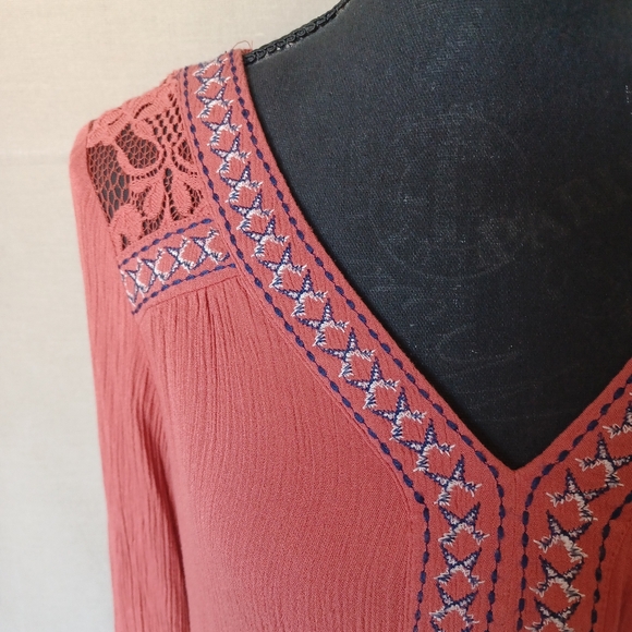 Artesia Women's Boho Top - Picture 3 of 9